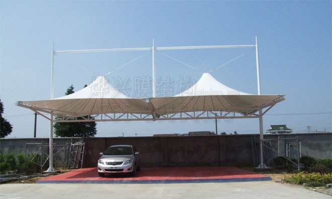  膜結(jié)構(gòu)車(chē)棚安裝如何避免褶皺現(xiàn)象
